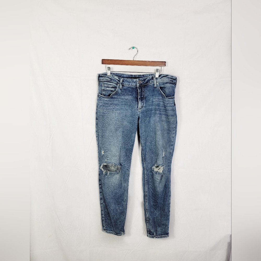 Women's Size 34 Silvers Classic Blue Distressed Women Jeans
